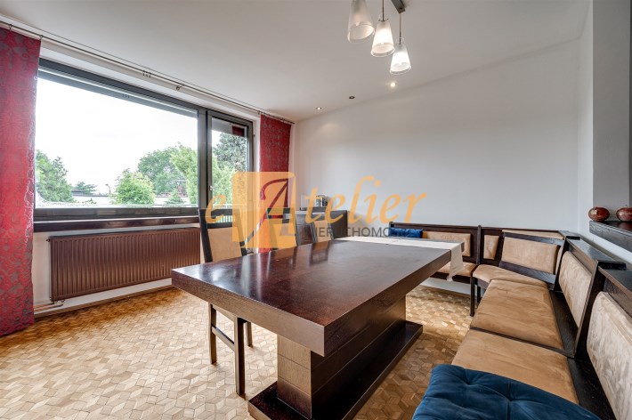 Pokój/jadalnia z wyjściem na balkon